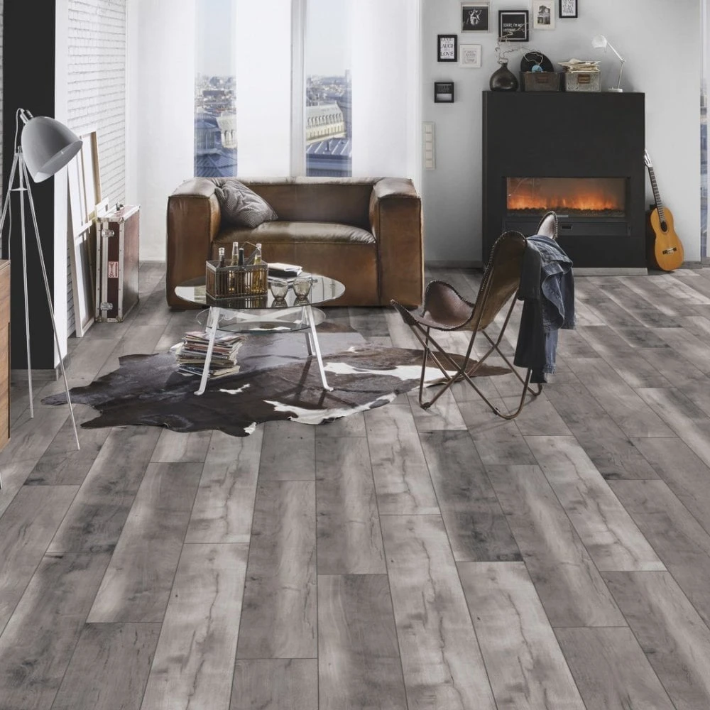Krono Original Blackwater Oak - Vintage Classic 10mm Laminate Flooring (218071) 3 Krono Original Blackwater Oak - Vintage Classic 10mm Laminate Flooring (218071)