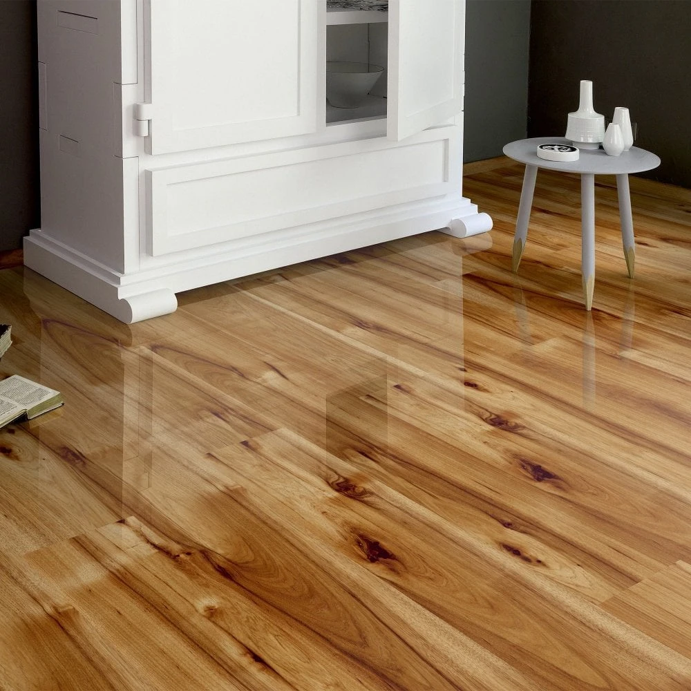 Kaindl Bravo Hickory - Easy Touch 8mm High Gloss Laminate Flooring (197314) 3 Kaindl Bravo Hickory - Easy Touch 8mm High Gloss Laminate Flooring (197314)