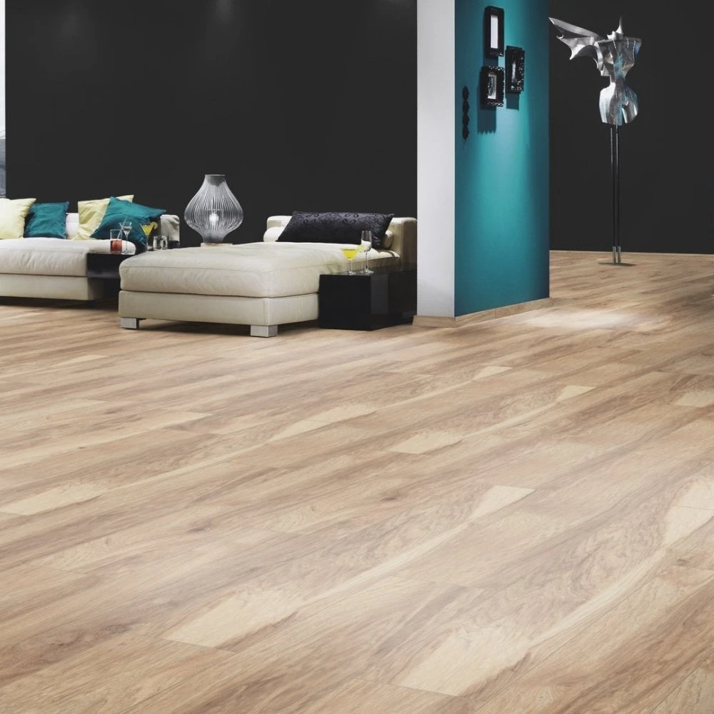 Krono Original Natural Hickory - Vintage Classic 10mm Laminate Flooring (249794) 7 Krono Original Natural Hickory - Vintage Classic 10mm Laminate Flooring (249794) - Image 5